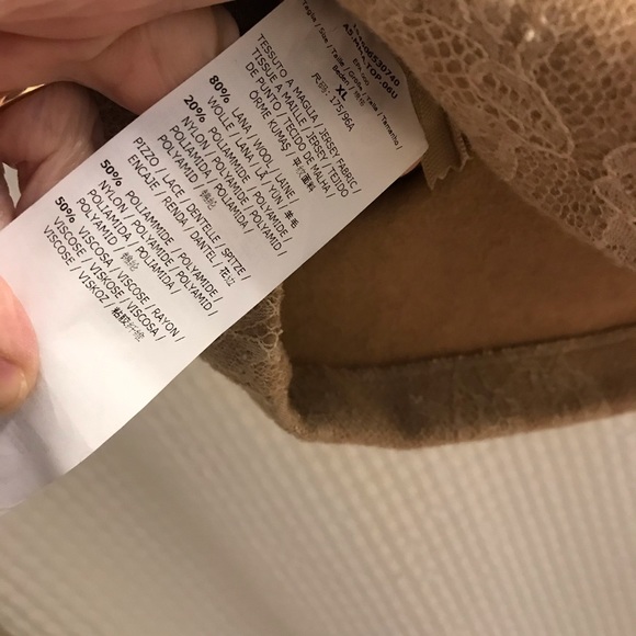 Excellent used MaxMara wool sleeveless lace top - Picture 7 of 11